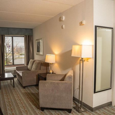 Hotel Wyndham Garden Erie à Kearsarge Extérieur photo